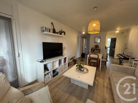 Location Appartement 3 pièces 57m² LA VALENTINE 11ème - Photo 4