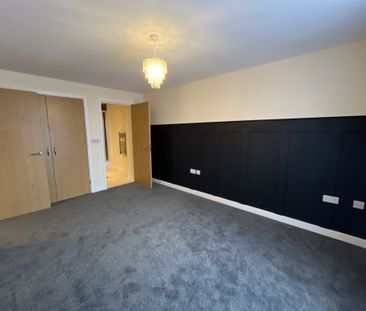 2 bed apartment to rent in Avenel Way, Poole, BH15 - Photo 4