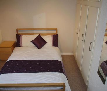 5 bedroom house to rent - Photo 4