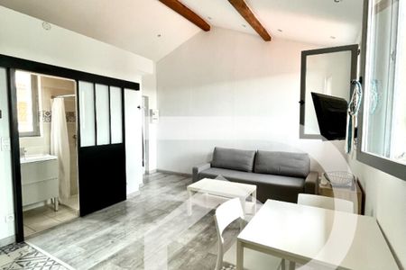 STUDIO DE 20 m2 ENTIÈREMENT MEUBLÉ - Photo 3
