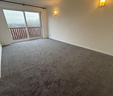 St Andrews Green - Photo 2