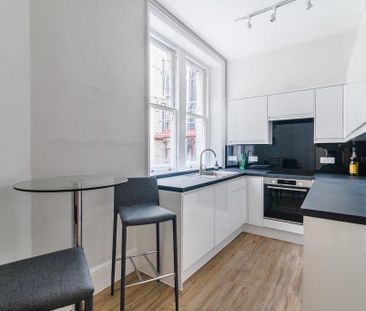 1 bedroom flat to rent - Photo 3