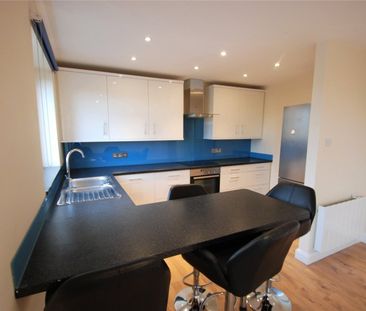 Beaconsfield Mews, Holtspur Top Lane, Beaconsfield,HP9 - Photo 2