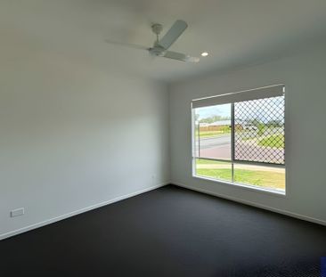 2 Halcyon Street, Morayfield QLD 4506 - House For Rent | Domain - Photo 6