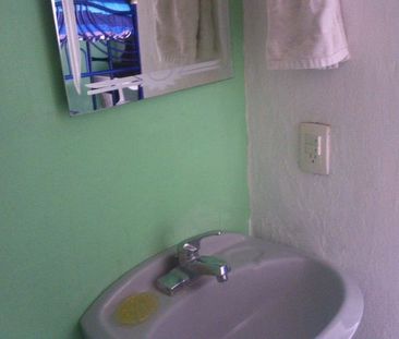 Habitación pequeña amueblada - Photo 6