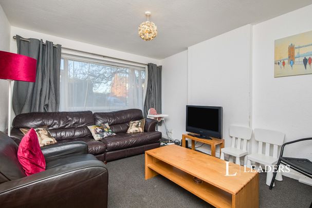 4 bedroom house to rent Onslow Road, Mickleover, Mickleover, Derby, DE3 - Photo 1