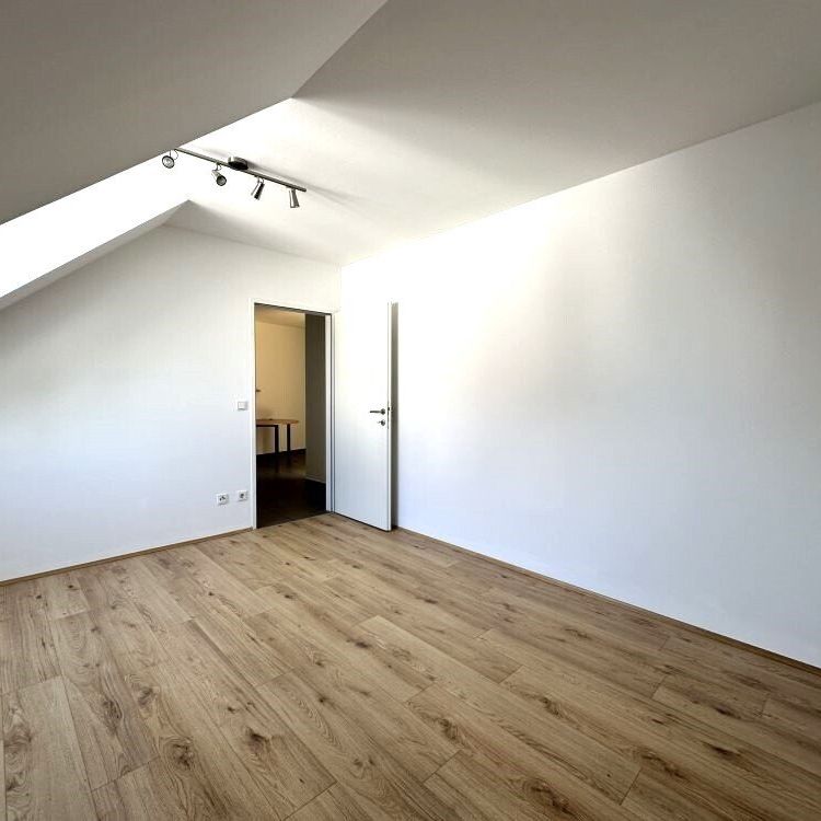 Sanierte, sehr helle 2-Zimmer-Wohnung mit neuer Tischlerküche und perfekter Raumaufteilung im Grazer Bezirk Liebenau – Provisionsfrei! - Photo 1