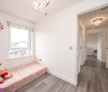 4 bedroom detached house to rent - Photo 6