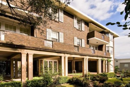 Sunny, Spacious Apartment in Quiet Killara Setting - Photo 2