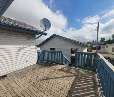 17 Lockwood Avenue - Photo 2