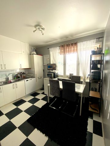 Järnvägsgatan 42 - Photo 3