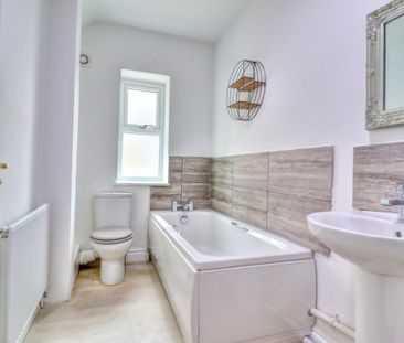 3 bedroom apartment to rent - Photo 6