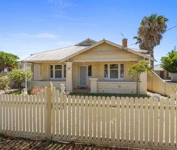 4 Selkirk Ave, Seaton SA 5023 - House For Rent | Domain - Photo 1