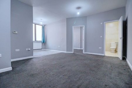 1 bedroom flat to rent - Photo 2