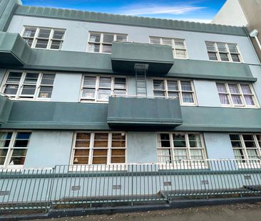 Welcome to 4/267 Cuba Street - Photo 4