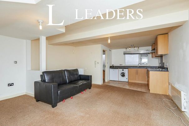 1 bedroom flat to rent - Photo 1