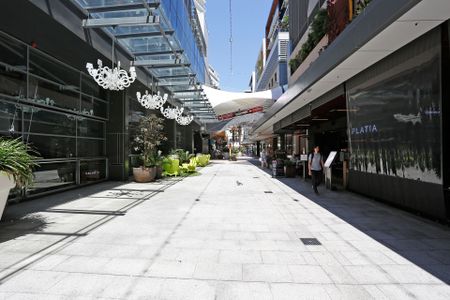 RENOVATED 1 BEDROOM UNIT - Photo 3