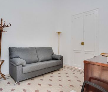 Beautiful exterior room with balcony in Plaza Mayor - Photo 2