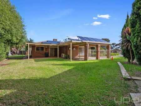 Henley Place Hidden Treasure - Photo 3