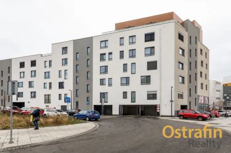 Pronájem bytu 4+kk, Rezidence Nová Karolína - Photo 4