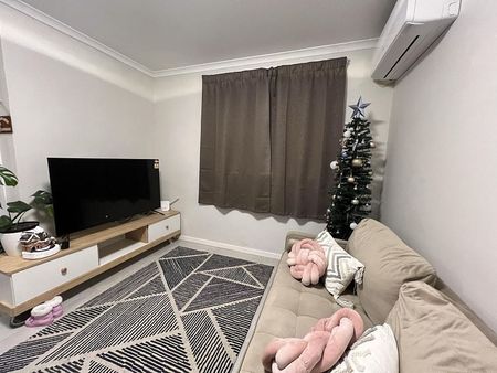 Fully Furnished and Renovated 2 Bedroom Unit - Photo 4