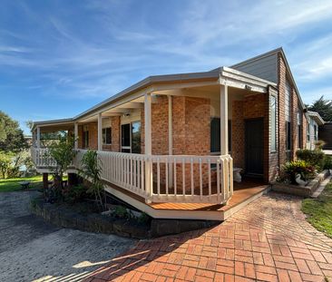 Family Home in Court Location - Photo 2