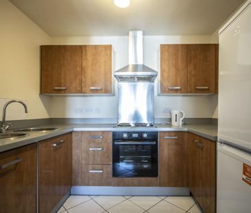 2 bedroom apartment to rent - Photo 2