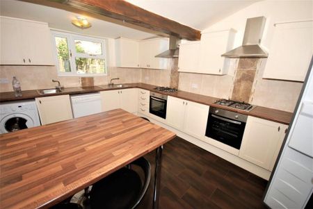 8 bedroom house to rent - Photo 3