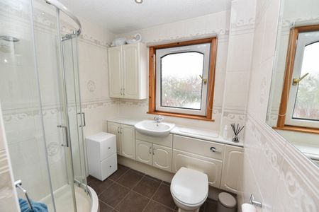 56 Bishop Forbes Crescent, AB21 0TW, Aberdeen - Photo 3