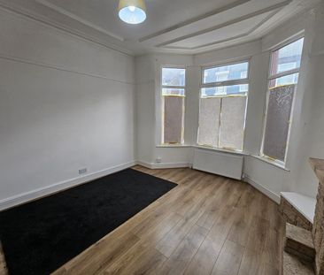 3 Bed Terraced House, Clovelly Road, L4 - Photo 2