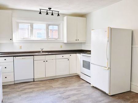 For Lease - 367 Dominion Avenue Unit# 1, Carlingwood - Westboro and Area, Ontario - Photo 3