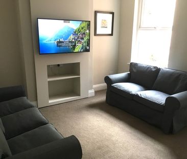 Room in a Shared House, Sneinton Boulevard, NG2 - Photo 1