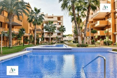 Alquiler de piso en Punta Prima - Photo 2