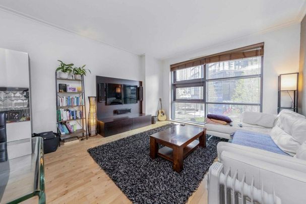 South Quay Square, Canary Wharf, E14 - Photo 1