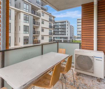 211/2 Olive York Way, Brunswick West - Photo 3