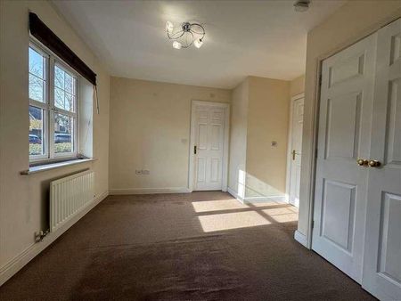 Academy Fields Road, Romford, Greater London, Romford, RM2 - Photo 5