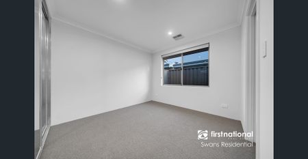 Spacious, Modern, and Perfectly Located - Brand New Dual Key! - Photo 3