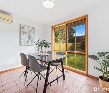 Single level bliss. - Photo 6