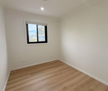7/49-51 College Street, Cambridge Park NSW - Photo 2