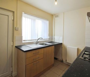 2 bedroom terraced house to rent - Photo 6