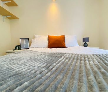 6 Bed Student Accommodation - Photo 5