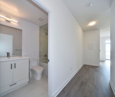 For Lease - 10 Honeycrisp Crescent Unit# 909, Vaughan, Ontario - Photo 3