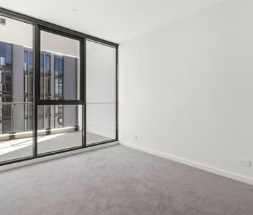 Living At The Griffin - Photo 1