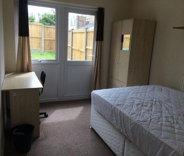 5 bedroom house share to rent - Photo 4