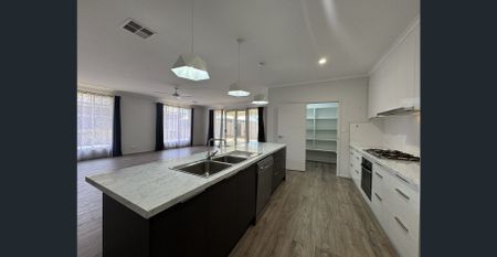 Premium 4-Bedroom Family Home – Style, Space & Superior Living - Photo 5