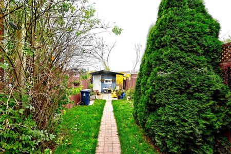 For Lease - 126 Spears St Street, Toronto, Ontario - Photo 4