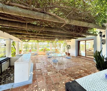 Detached Villa in Guadalmina Alta - Photo 2