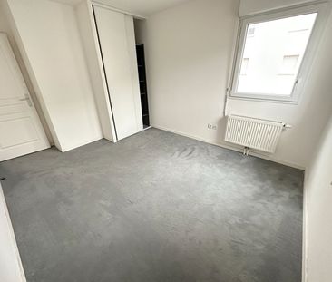 Location Appartement 4 pièces 84m² - Photo 6
