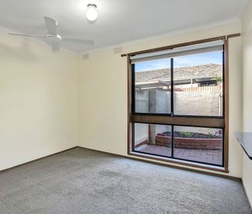 Prime North Essendon Two-Bedroom Unit - Photo 2