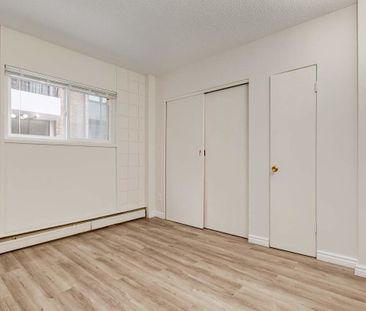 127 25 Ave SW, Calgary - Photo 1